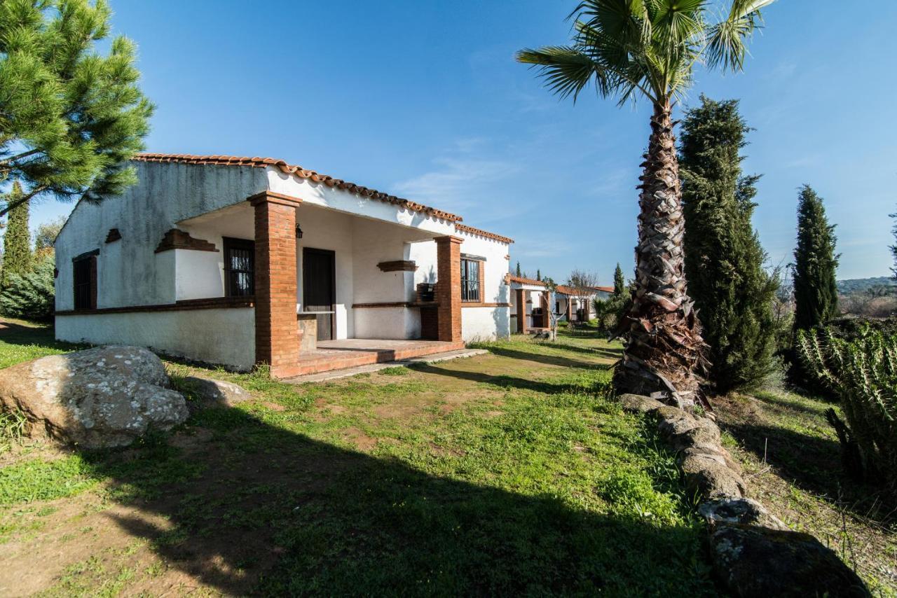El Pueblo De Leo Hotel Badajoz Eksteriør billede