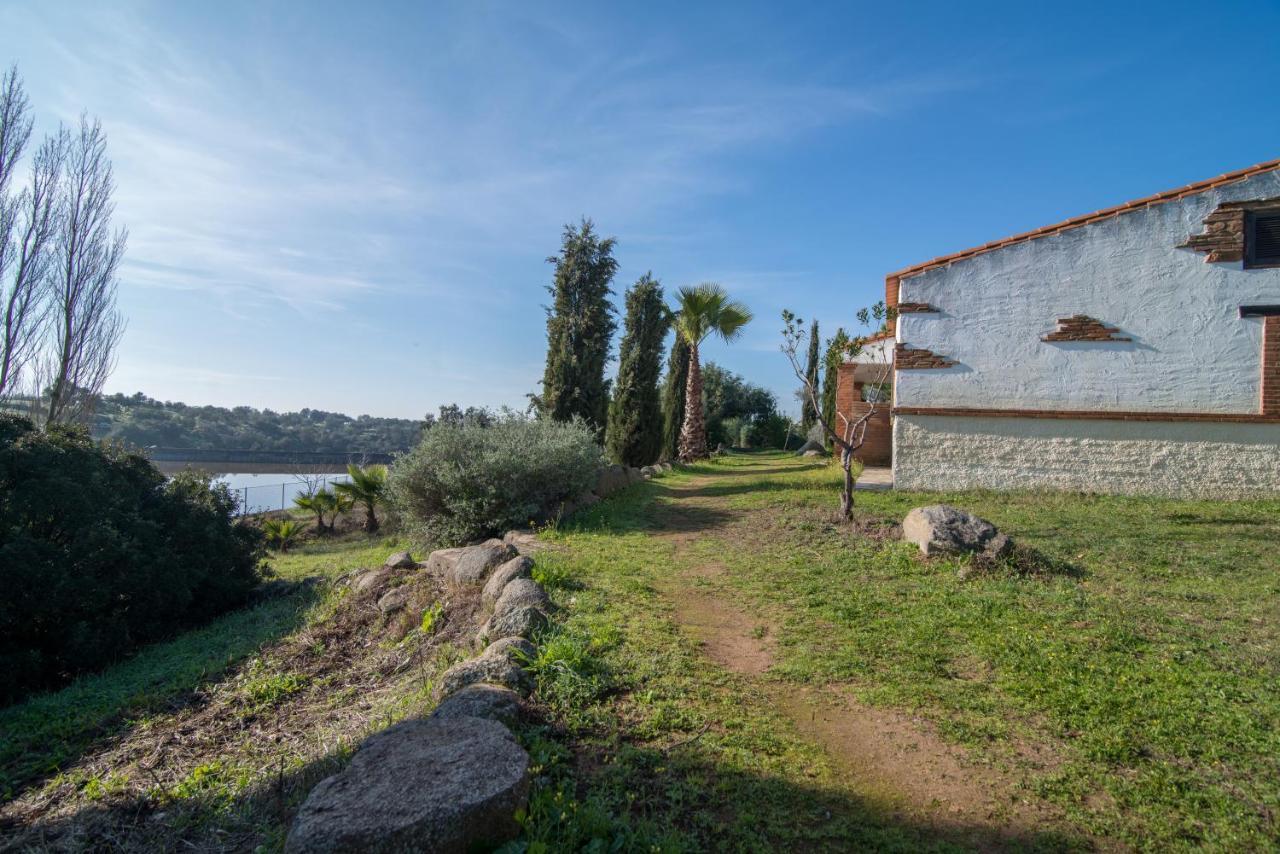 El Pueblo De Leo Hotel Badajoz Eksteriør billede