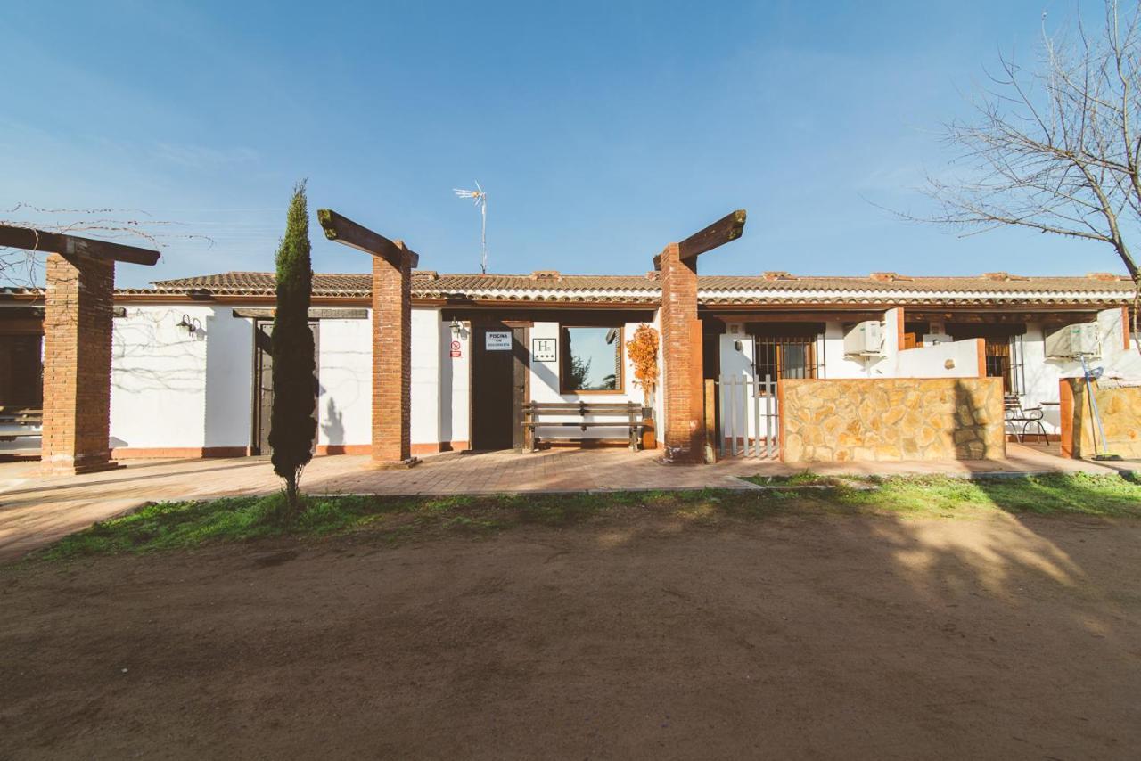 El Pueblo De Leo Hotel Badajoz Eksteriør billede